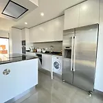 Grand Balcony With Pool By Homing 아파트