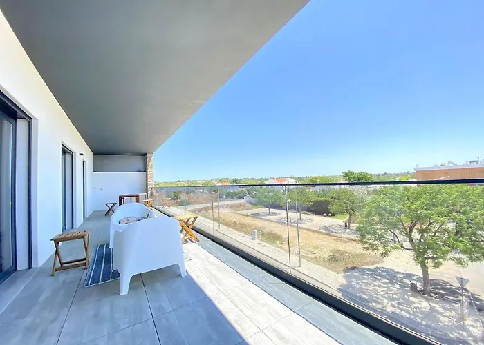 Grand Balcony With Pool By Homing Tavira