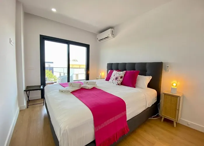 Grand Balcony With Pool By Homing Tavira